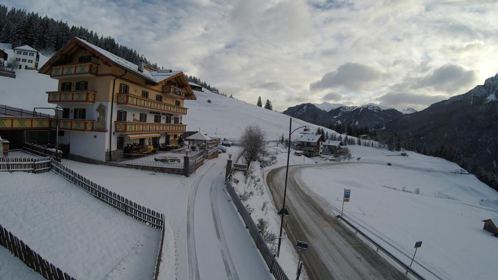 Hotel Millefiori Vigo di Fassa Esterno foto